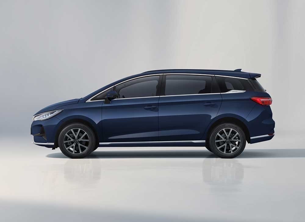 harga BYD M6 di Jakarta